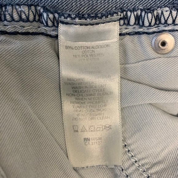 DKNY Mid Rise Jeans - Picture 7 of 8